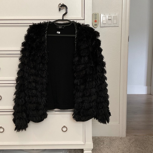 #0406 Black Fuzzy Jacket Size M Brand VICI - Picture 1 of 3